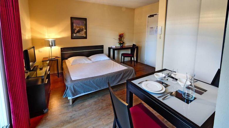 <b>Appart Hotel Odalys Olympe Antibes Room</b>. Images powered by <a href="https://iceportal.shijigroup.com/" title="IcePortal" target="_blank">IcePortal</a>.