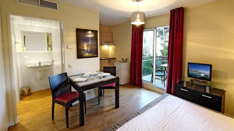 <b>Appart Hotel Odalys Olympe Antibes Room</b>. Images powered by <a href="https://iceportal.shijigroup.com/" title="IcePortal" target="_blank">IcePortal</a>.