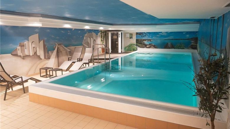 <b>Best Western Plus Hotel Stadtquartier Pool</b>. Images powered by <a href="https://iceportal.shijigroup.com/" title="IcePortal" target="_blank">IcePortal</a>.