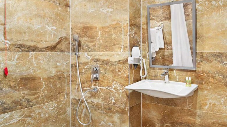 <b>Ramada by Wyndham Elbistan Room</b>. Images powered by <a href="https://iceportal.shijigroup.com/" title="IcePortal" target="_blank">IcePortal</a>.