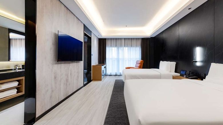 <b>Ramada by Wyndham Wuhan Hankou Room</b>. Images powered by <a href="https://iceportal.shijigroup.com/" title="IcePortal" target="_blank">IcePortal</a>.