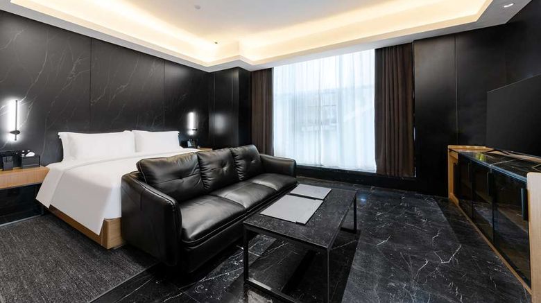 <b>Ramada by Wyndham Wuhan Hankou Room</b>. Images powered by <a href="https://iceportal.shijigroup.com/" title="IcePortal" target="_blank">IcePortal</a>.