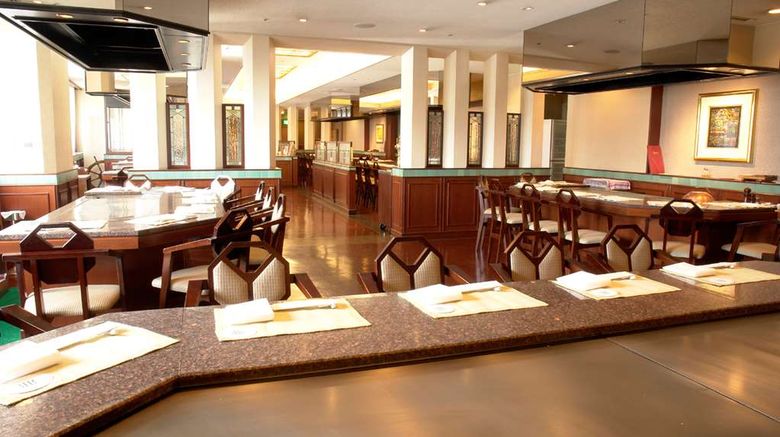 <b>RIHGA Royal Hotel Hiroshima Restaurant</b>. Images powered by <a href="https://iceportal.shijigroup.com/" title="IcePortal" target="_blank">IcePortal</a>.