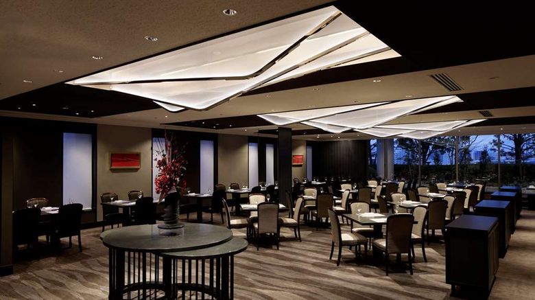 <b>RIHGA Royal Hotel Hiroshima Restaurant</b>. Images powered by <a href="https://iceportal.shijigroup.com/" title="IcePortal" target="_blank">IcePortal</a>.