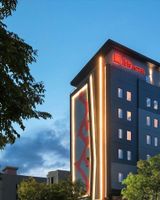Ibis Surabaya Tidar