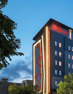 Ibis Surabaya Tidar