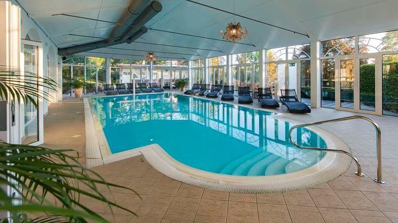 <b>Das Palmenwald Schwarzwald, BW Signature Pool</b>. Images powered by <a href="https://iceportal.shijigroup.com/" title="IcePortal" target="_blank">IcePortal</a>.