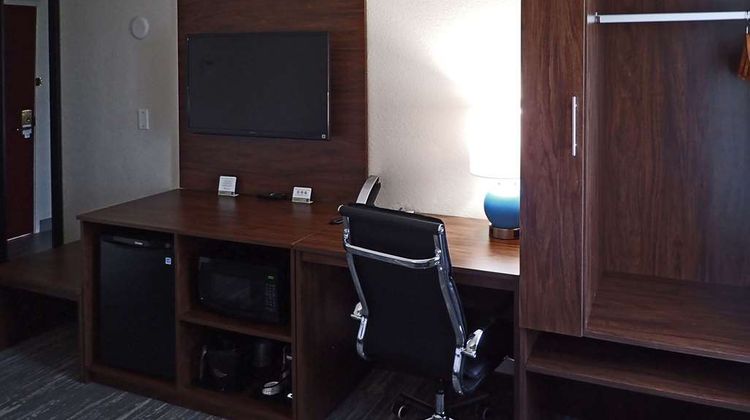 Sleep Inn & Suites Room