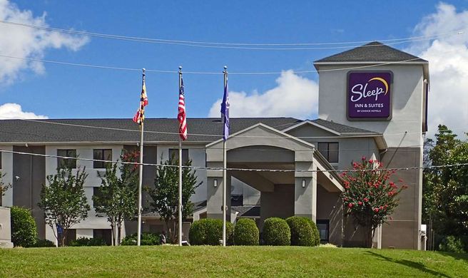 Sleep Inn & Suites Exterior