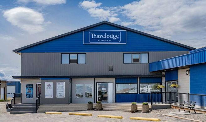 Travelodge by Wyndham Fort St John Exterior