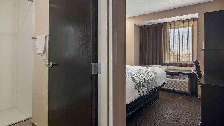 <b>Sleep Inn Room</b>. Images powered by <a href="https://iceportal.shijigroup.com/" title="IcePortal" target="_blank">IcePortal</a>.
