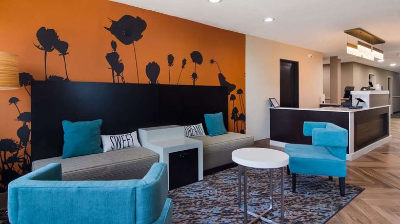 <b>Sleep Inn Lobby</b>. Images powered by <a href="https://iceportal.shijigroup.com/" title="IcePortal" target="_blank">IcePortal</a>.