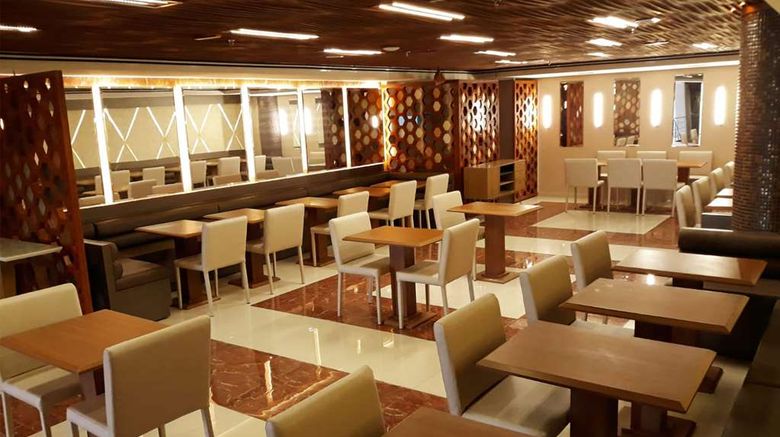 <b>Ramada by Wyndham Manaus Torres Center Restaurant</b>. Images powered by <a href="https://iceportal.shijigroup.com/" title="IcePortal" target="_blank">IcePortal</a>.