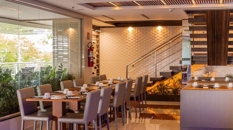 <b>Ramada by Wyndham Manaus Torres Center Restaurant</b>. Images powered by <a href="https://iceportal.shijigroup.com/" title="IcePortal" target="_blank">IcePortal</a>.