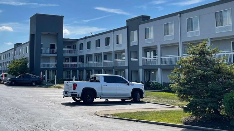 Baymont by Wyndham Dayton North Exterior