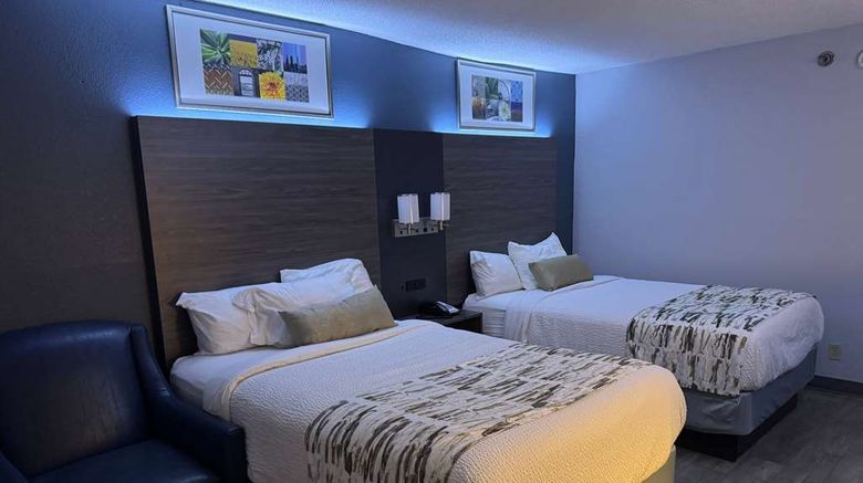 <b>Baymont by Wyndham Dayton North Room</b>. Images powered by <a href="https://iceportal.shijigroup.com/" title="IcePortal" target="_blank">IcePortal</a>.