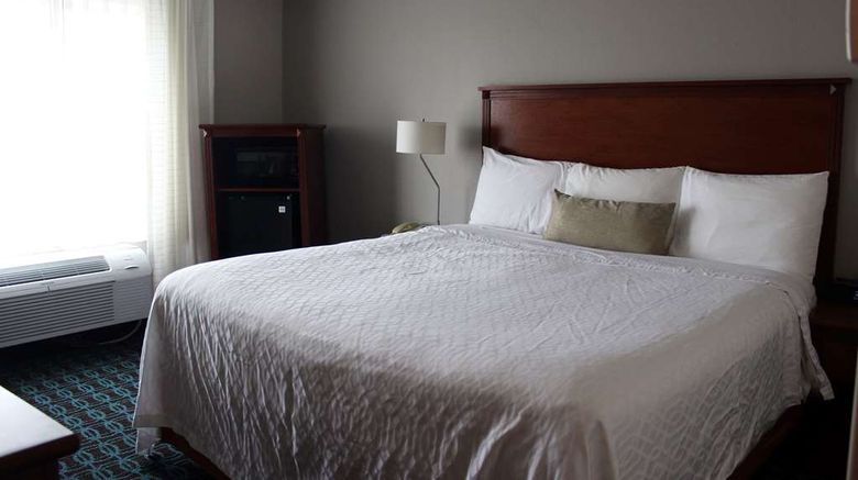 <b>Wingate by Wyndham Dayton North Room</b>. Images powered by <a href="https://iceportal.shijigroup.com/" title="IcePortal" target="_blank">IcePortal</a>.