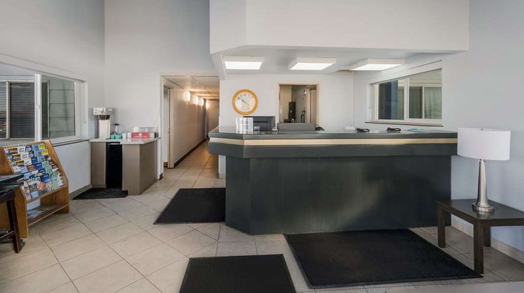 SureStay Hotel by Best Western Wells Lobby