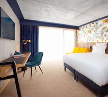 Kopster Hotel & Residence Paris Colombes Room