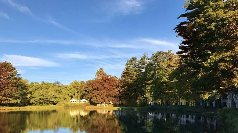 <b>Paradise Stream Resort Recreation</b>. Images powered by <a href="https://iceportal.shijigroup.com/" title="IcePortal" target="_blank">IcePortal</a>.