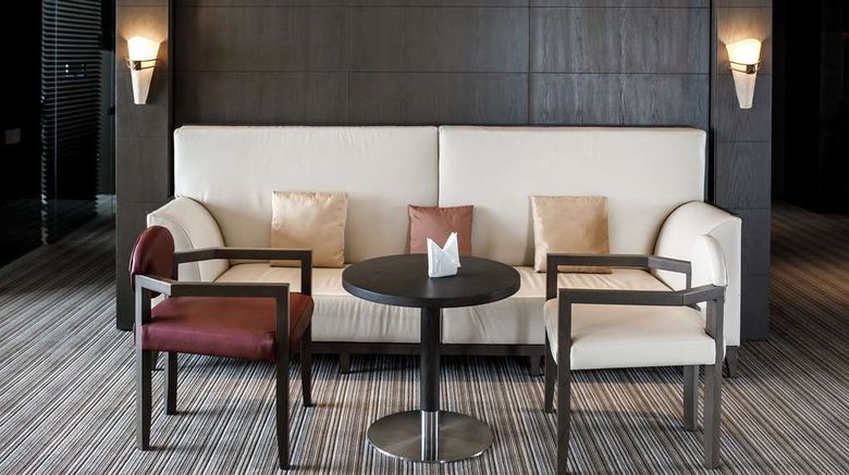 <b>Royal M Hotel Restaurant</b>. Images powered by <a href="https://iceportal.shijigroup.com/" title="IcePortal" target="_blank">IcePortal</a>.