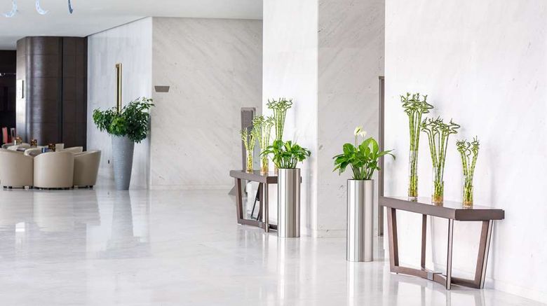 <b>Royal M Hotel Lobby</b>. Images powered by <a href="https://iceportal.shijigroup.com/" title="IcePortal" target="_blank">IcePortal</a>.