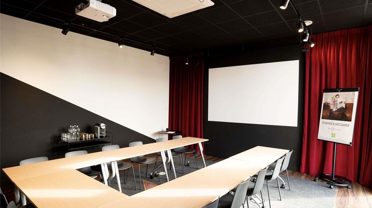 Ibis Styles Lens Centre Gare Meeting