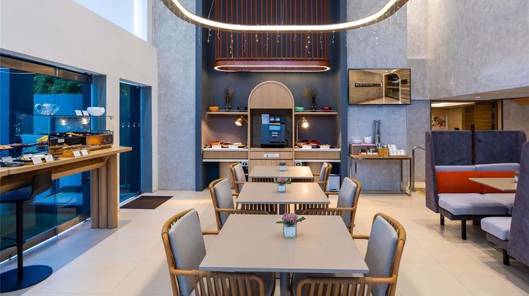 Novotel Living Singapore Orchard Restaurant