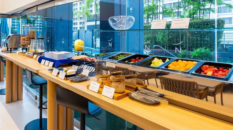 Novotel Living Singapore Orchard Restaurant