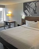 Clarion Pointe