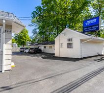 ABVI Avenel Woodbridge Exterior