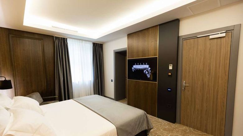 <b>Atlas Room</b>. Images powered by <a href="https://iceportal.shijigroup.com/" title="IcePortal" target="_blank">IcePortal</a>.