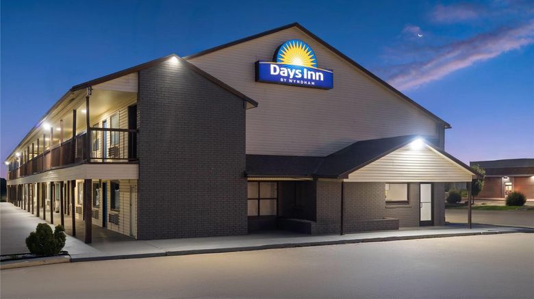 <b>Days Inn by Wyndham Pratt Exterior</b>. Images powered by <a href="https://iceportal.shijigroup.com/" title="IcePortal" target="_blank">IcePortal</a>.