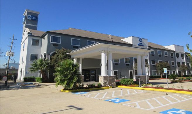 Best Western Champions Forest Inn&Suites Exterior