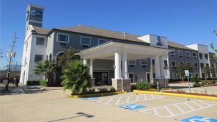 Best Western Champions Forest Inn&Suites