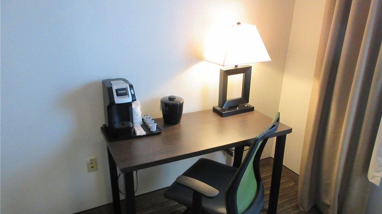 <b>Best Western Champions Forest Inn&Suites Room</b>. Images powered by <a href="https://iceportal.shijigroup.com/" title="IcePortal" target="_blank">IcePortal</a>.