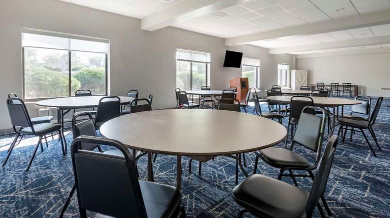 <b>Comfort Inn Philadelphia Intl Airport W Meeting</b>. Images powered by <a href="https://iceportal.shijigroup.com/" title="IcePortal" target="_blank">IcePortal</a>.