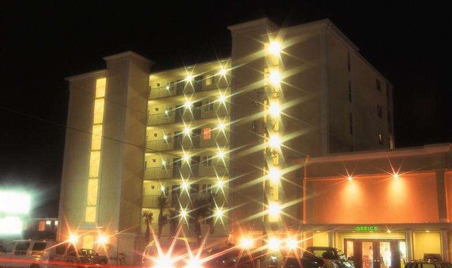 Flamingo Motel Exterior