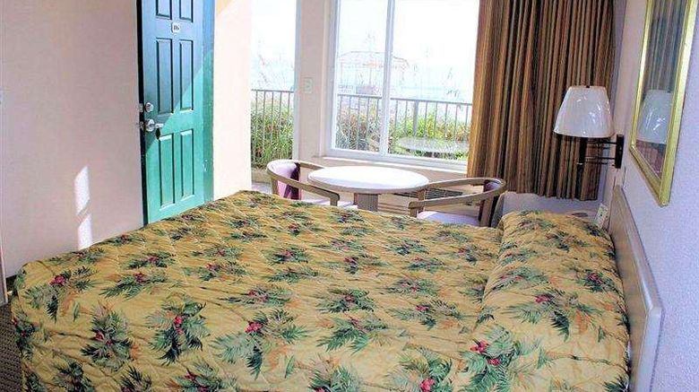 <b>Flamingo Motel Room</b>. Images powered by <a href="https://iceportal.shijigroup.com/" title="IcePortal" target="_blank">IcePortal</a>.