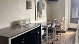 Howard Johnson by Wyndham Clarksville Room