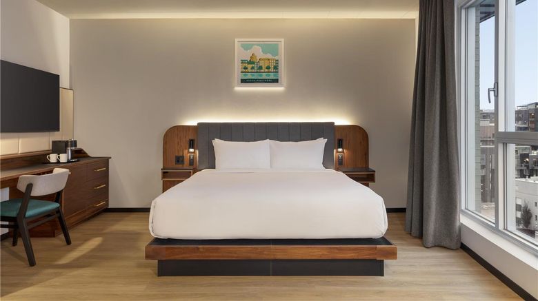 <b>Hyatt Centric Ville-Marie Montreal Room</b>. Images powered by <a href="https://iceportal.shijigroup.com/" title="IcePortal" target="_blank">IcePortal</a>.