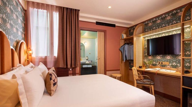 <b>Hotel Jardin de Cluny Room</b>. Images powered by <a href="https://iceportal.shijigroup.com/" title="IcePortal" target="_blank">IcePortal</a>.