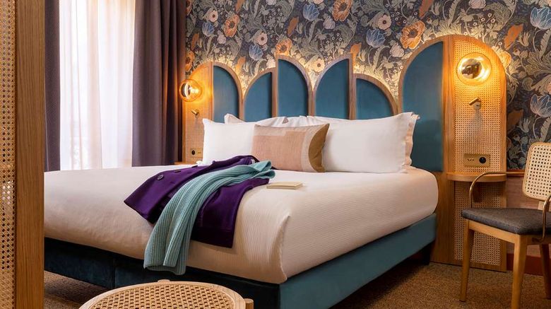 <b>Hotel Jardin de Cluny Room</b>. Images powered by <a href="https://iceportal.shijigroup.com/" title="IcePortal" target="_blank">IcePortal</a>.