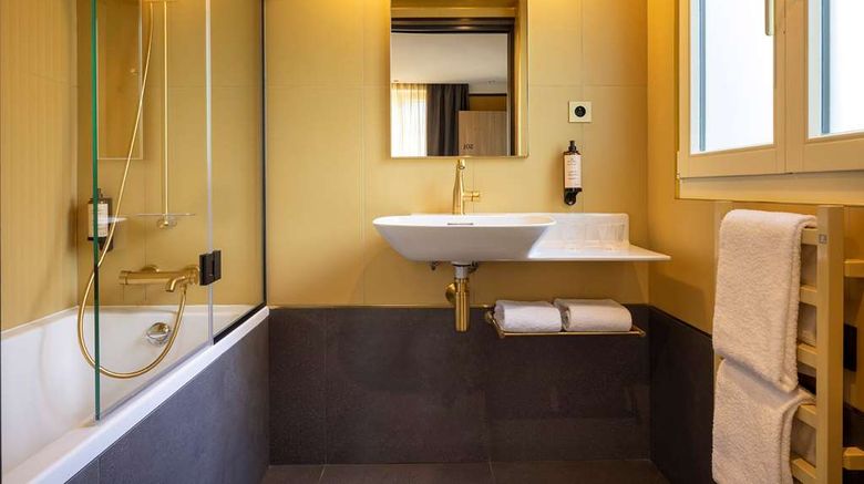 <b>Hotel Jardin de Cluny Room</b>. Images powered by <a href="https://iceportal.shijigroup.com/" title="IcePortal" target="_blank">IcePortal</a>.