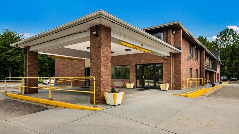 <b>SureStay Hotel by Best Western Lewiston Exterior</b>. Images powered by <a href="https://iceportal.shijigroup.com/" title="IcePortal" target="_blank">IcePortal</a>.