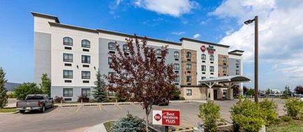 Best Western Plus Airdrie Gateway Exterior