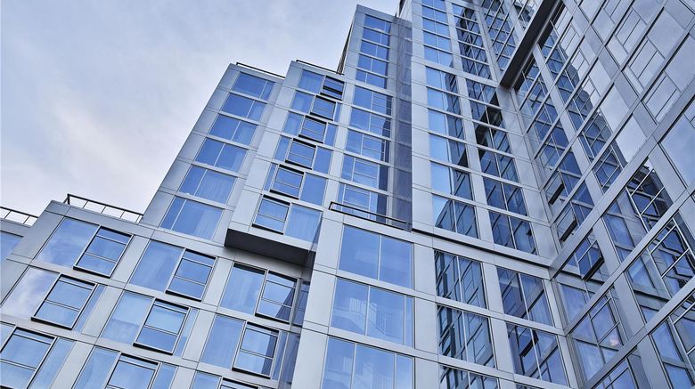 <b>Conrad Los Angeles Exterior</b>. Images powered by <a href="https://iceportal.shijigroup.com/" title="IcePortal" target="_blank">IcePortal</a>.