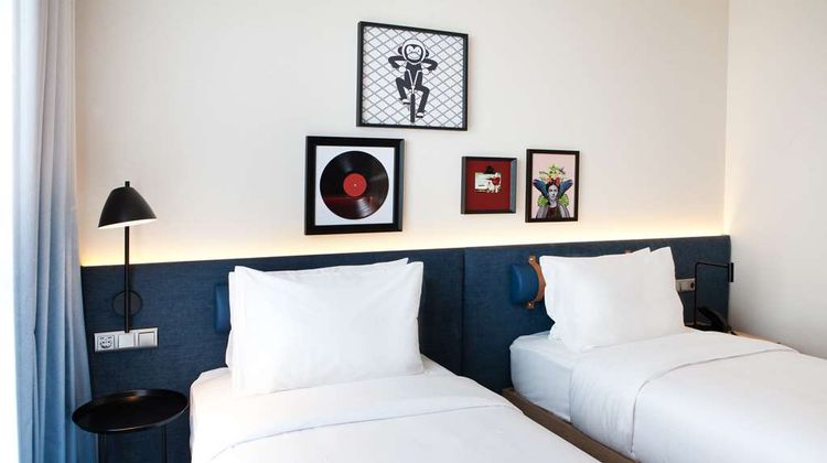 Hampton by Hilton Regensburg Room