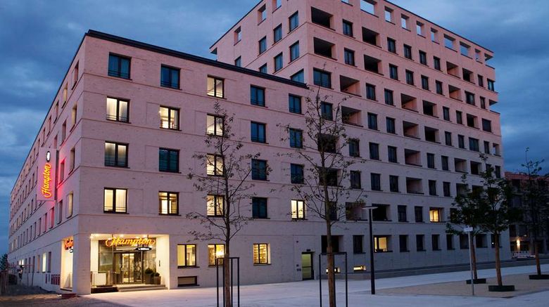 <b>Hampton by Hilton Regensburg Exterior</b>. Images powered by <a href="https://iceportal.shijigroup.com/" title="IcePortal" target="_blank">IcePortal</a>.