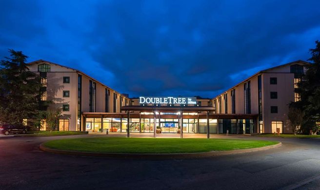 DoubleTree by Hilton Milan Malpensa Exterior
